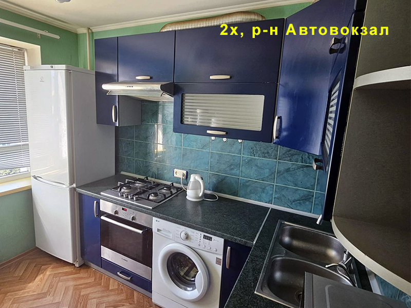 2-комн.кв., Академіка Амосова, 63 Швидке заселення. Ціна 1200грн/доба